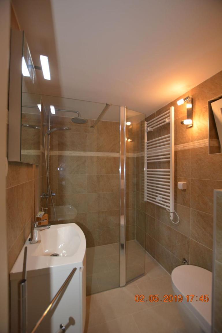 Sealodge - Luxe Villa, Private Pool, Mooring, Parking, Sea & Mountain View, At 150 M From Idyllic Private Beach Rogač 외부 사진